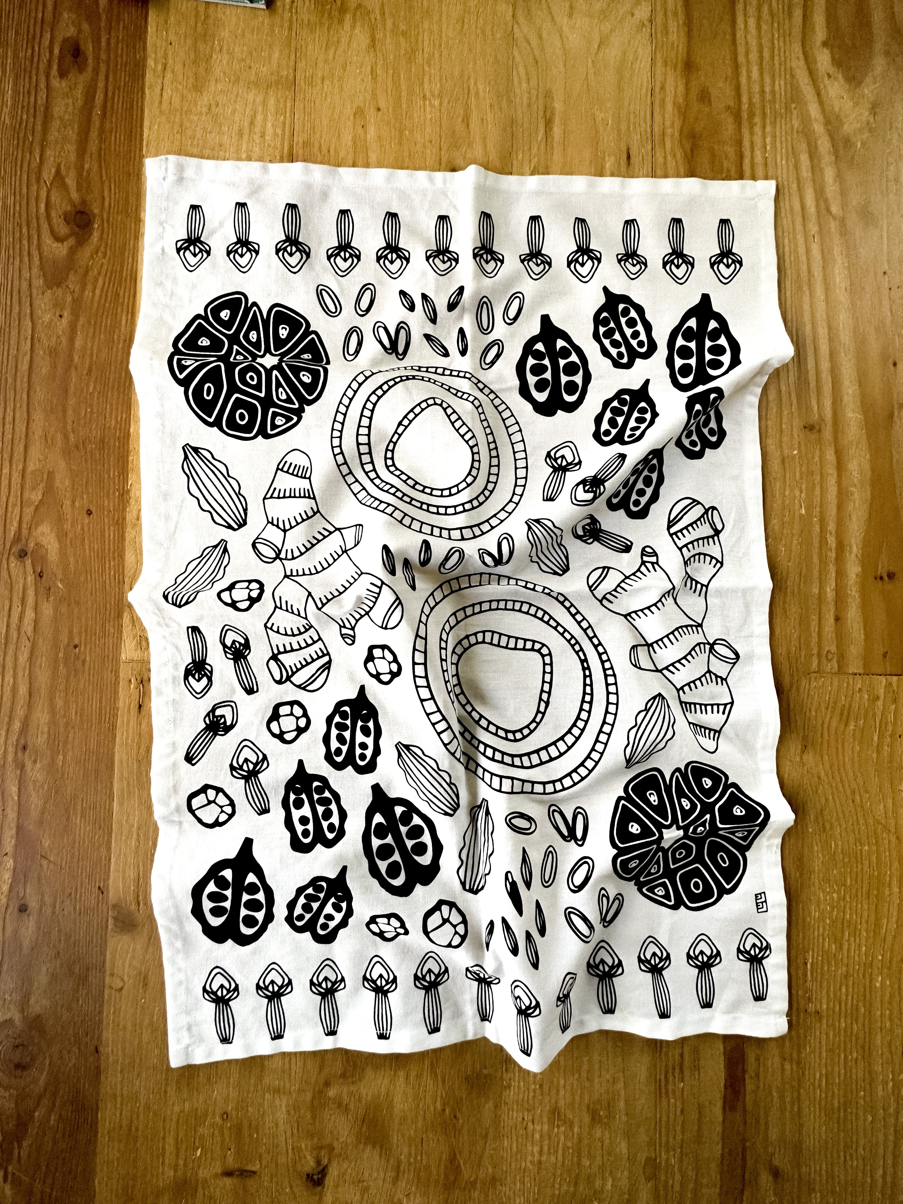 Pilau Tea Towel In Black and White By Lulu Kitololo